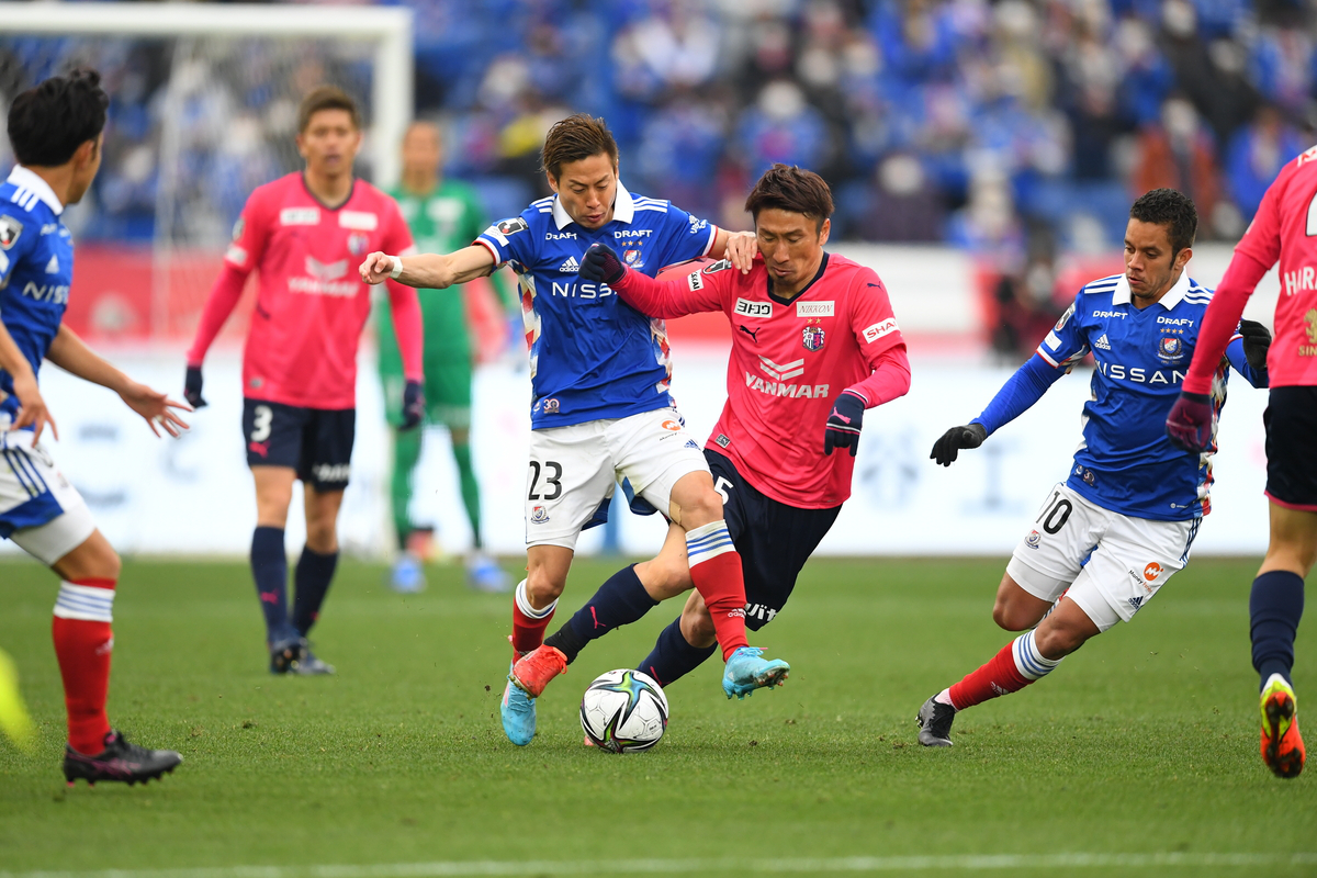 Marinos’ title chase continues at Cerezo