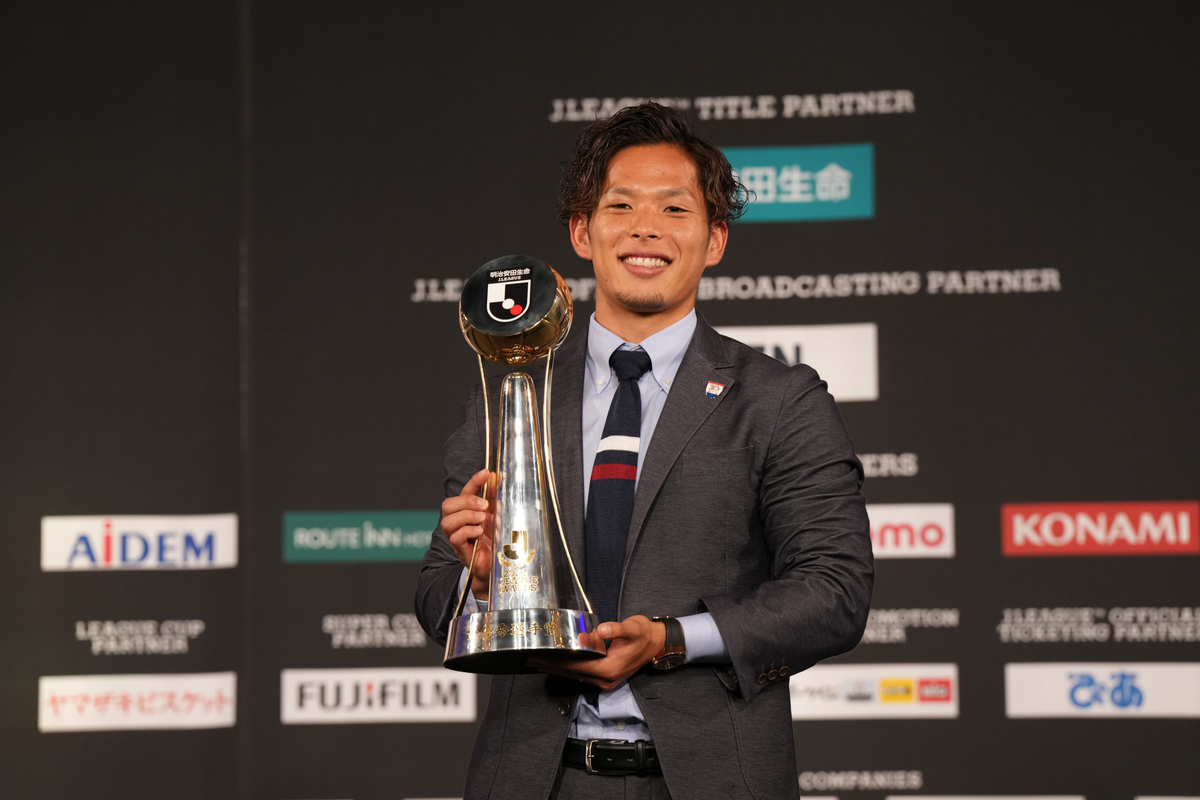Tomoki Iwata joins J.League contingent at Celtic