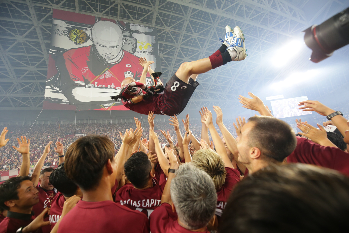 Andrés Iniesta bids Vissel Kobe and the J.League goodbye