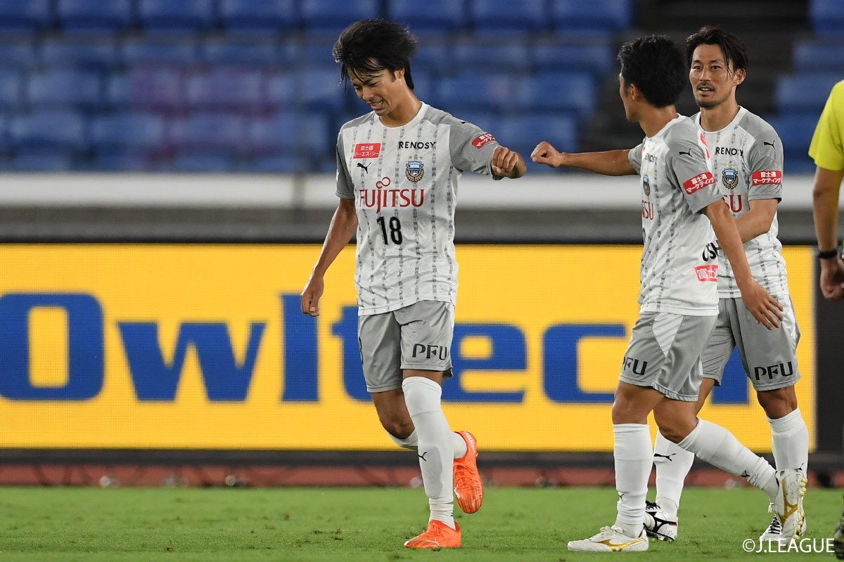 Unstoppable Kawasaki Frontale top defending champions in the Kanagawa derby. Sagan Tosu return and seize the first victory in a month.