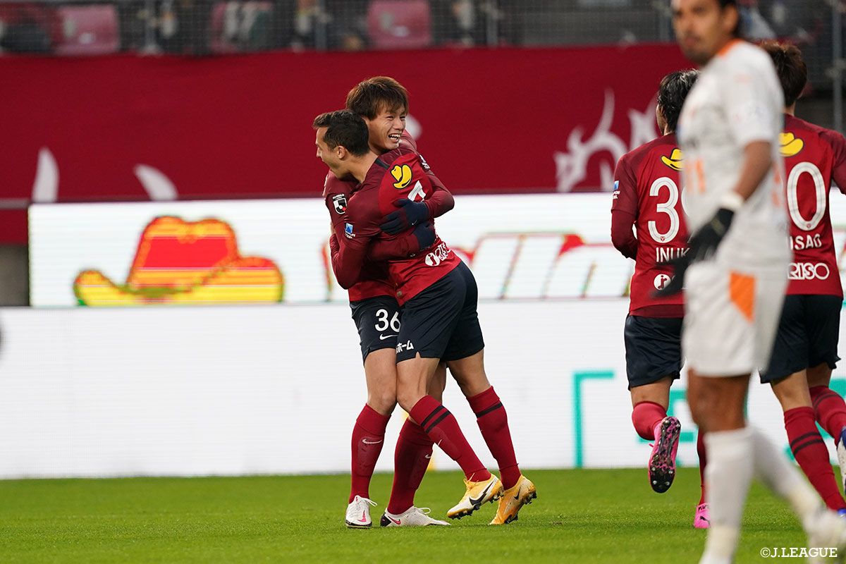 Ayase Ueda brace keeps Champions League dream afloat for Kashima Antlers as Cerezo Osaka share the spoils with Kashiwa Reysol