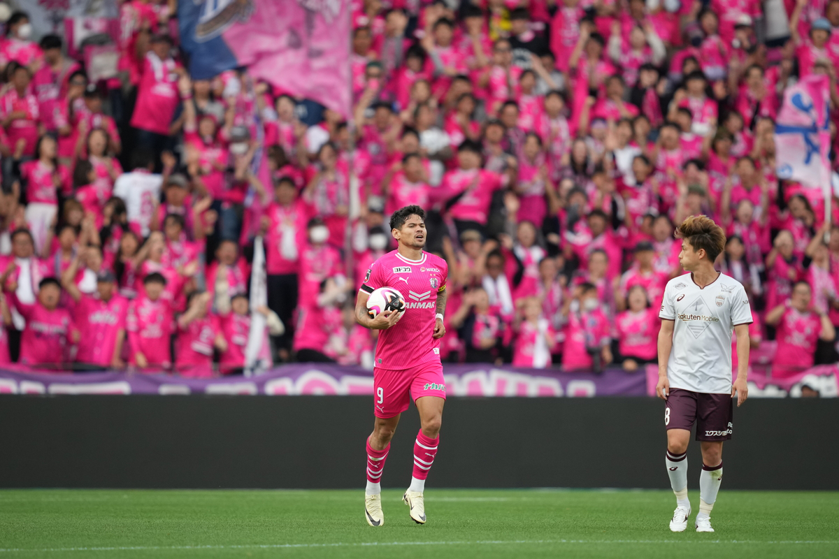 J.League Top Scorer Watch: Léo Ceará on Ryo Germain’s heels after another goal