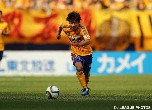 Vegalta loan rising star Motegi to Zweigen