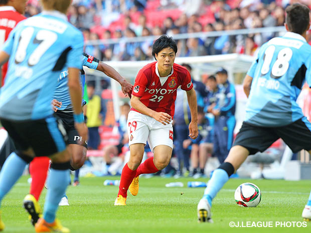 Grampus defender Sato out with knee injury