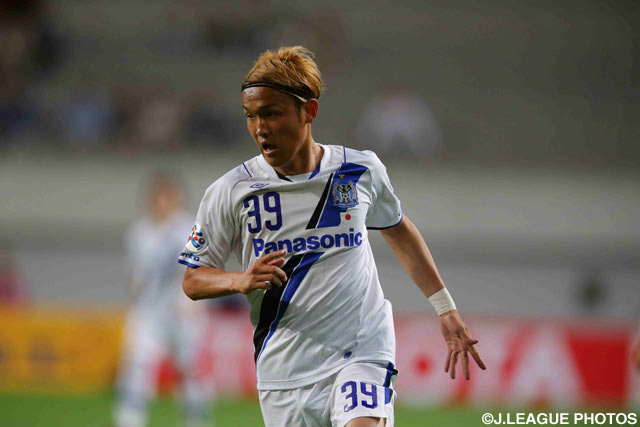 Usami brace blasts Gamba beyond Seoul