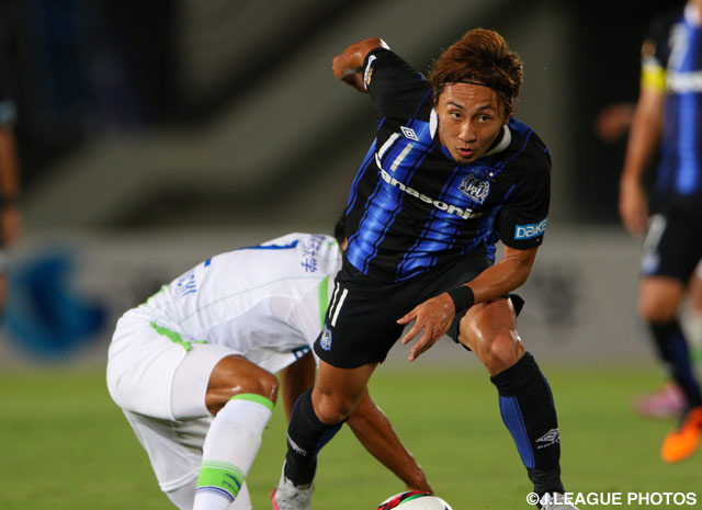 Nabisco Cup quarter-finalists enjoy differing fortunes on Sunday