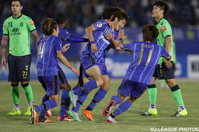 Yonekura seals last-gasp ACL quarter-final win for Gamba