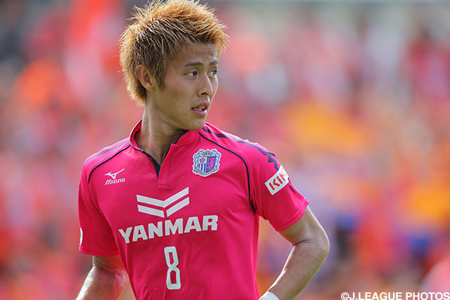 Ex-Basel forward Kakitani returns to Cerezo