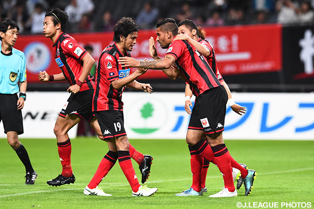 Leaders Consadole salvage draw