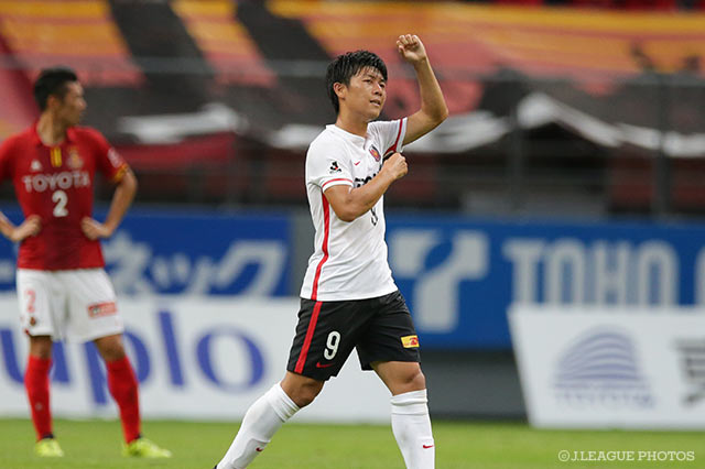 Reds race into lead after Frontale falter