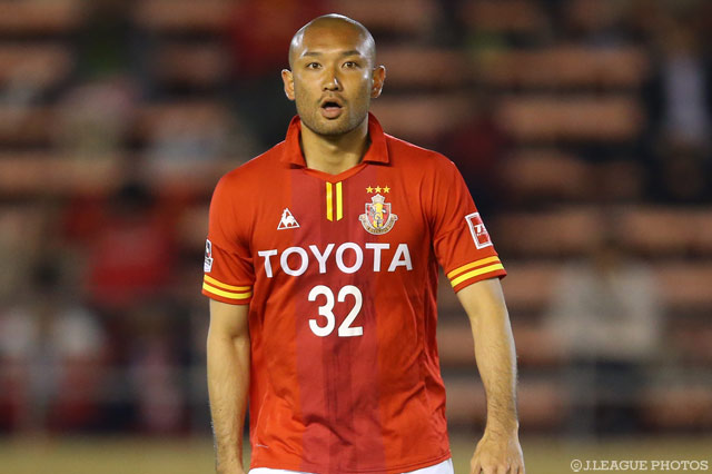 Jubilo sign striker Kawamata