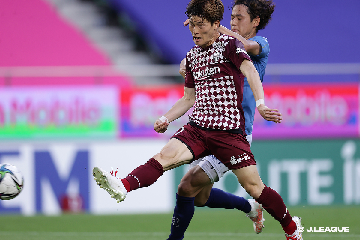 Furuhashi’s dazzling hat trick fires Vissel Kobe into top four, makes him top scorer