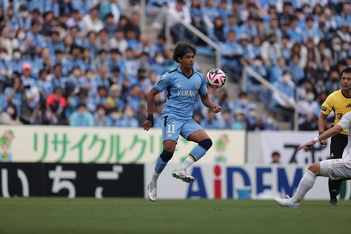 J.League Top Scorer Watch: Germain scores again to hold off surging Léo Ceará