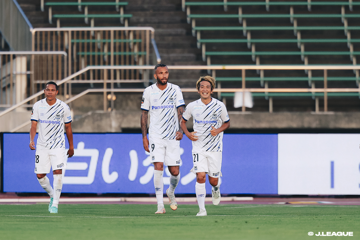 [MEIJI YASUDA J1 League 4th Hokkaido Consadole Sapporo vs. Gamba Osaka]