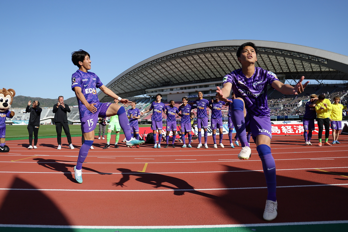 Fukuoka, Sanfrecce, Urawa all riding impressive unbeaten streaks
