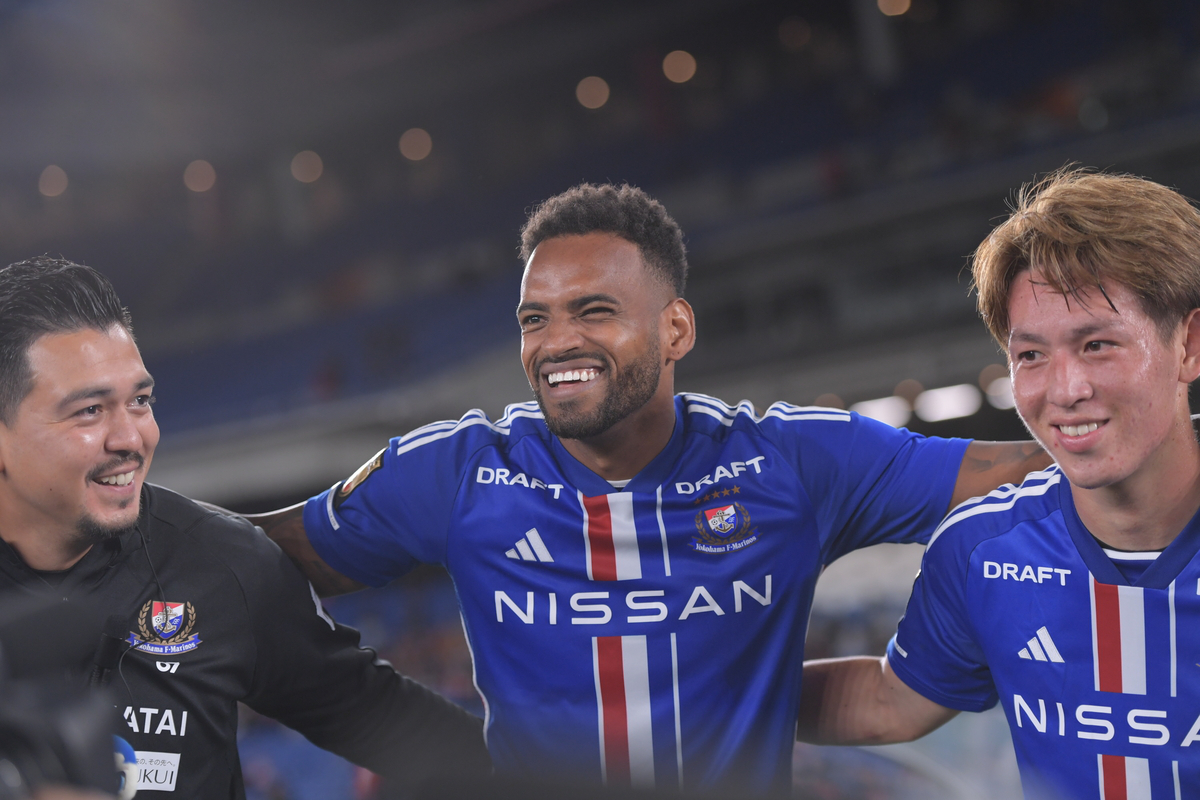 Marinos, Fukuoka have one foot in cup final after first leg wins