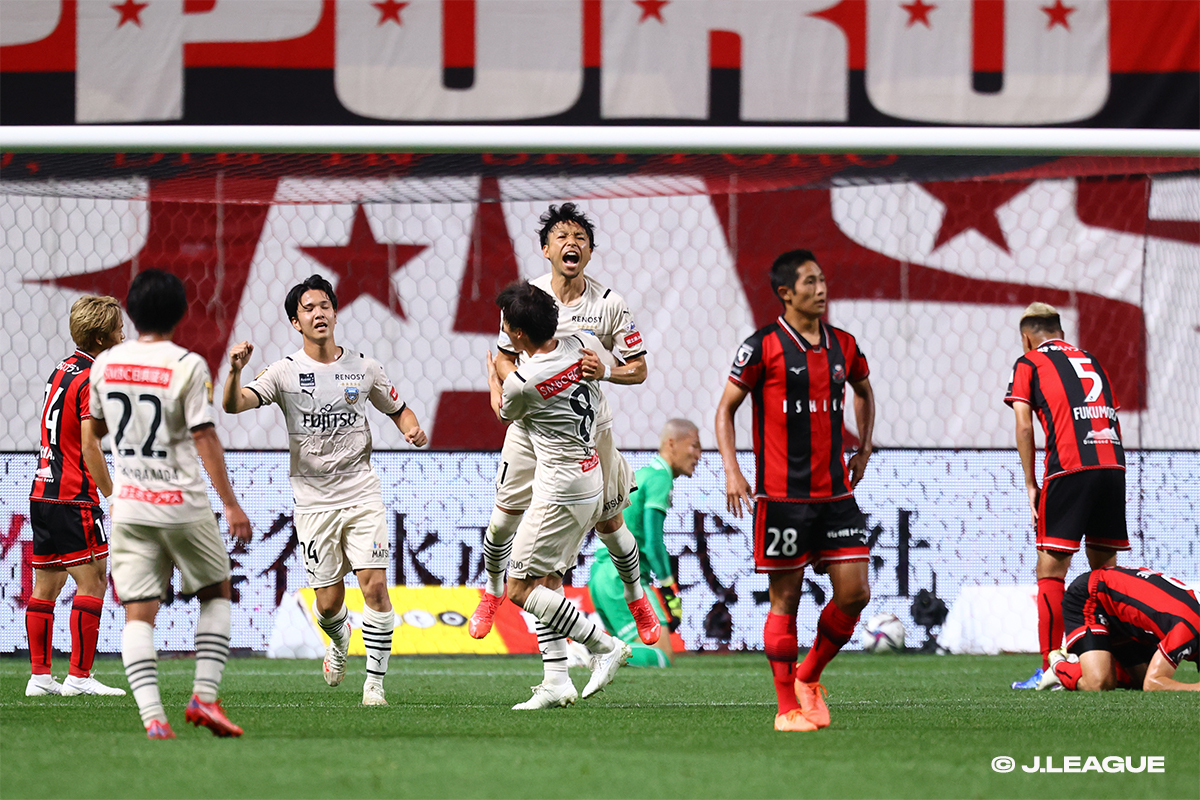 Frontale hit back, extend title lead on Marinos