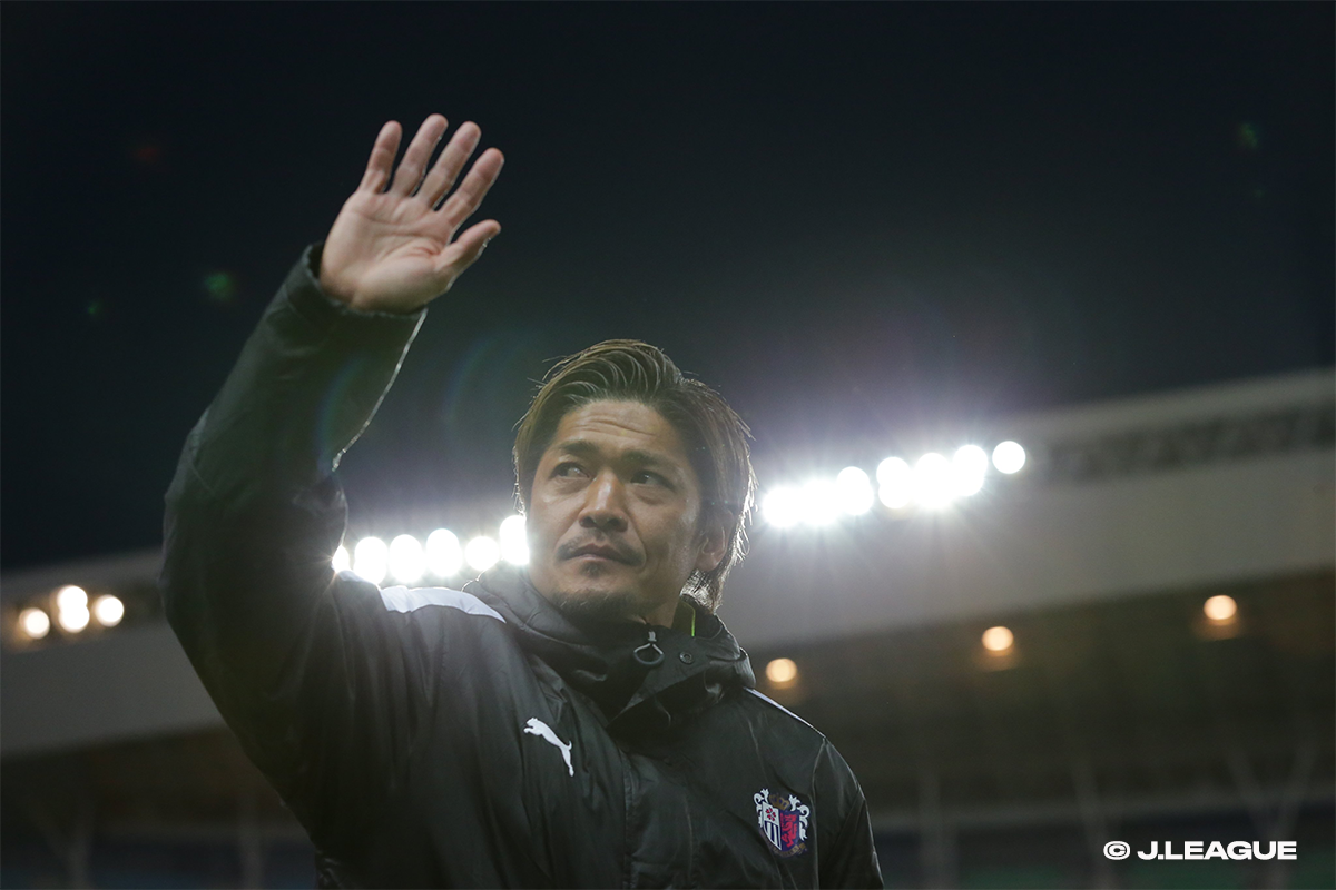J.LEAGUE bids goodbye to retiring legends