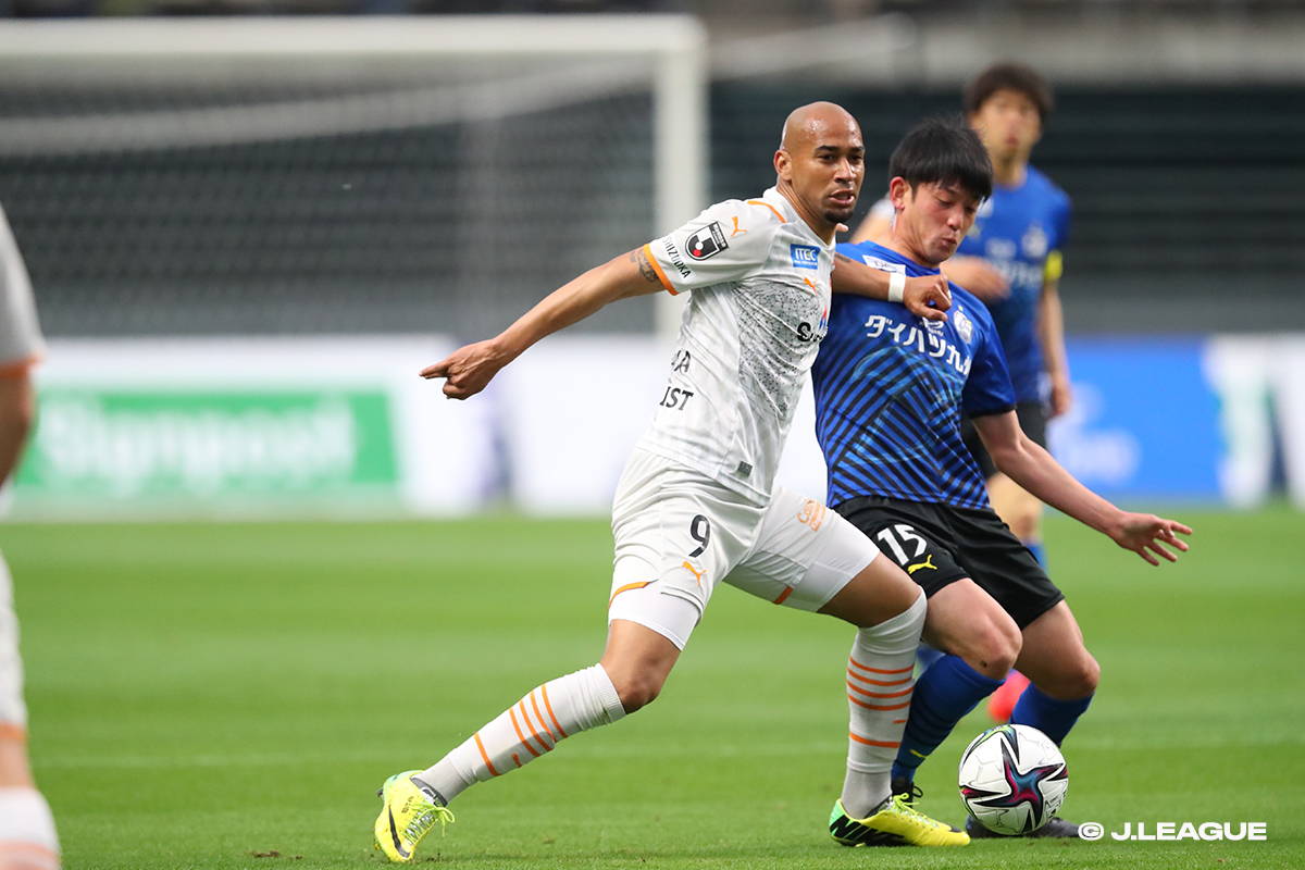 Player in Focus: Thiago Santana leading S-Pulse’s drive to safety