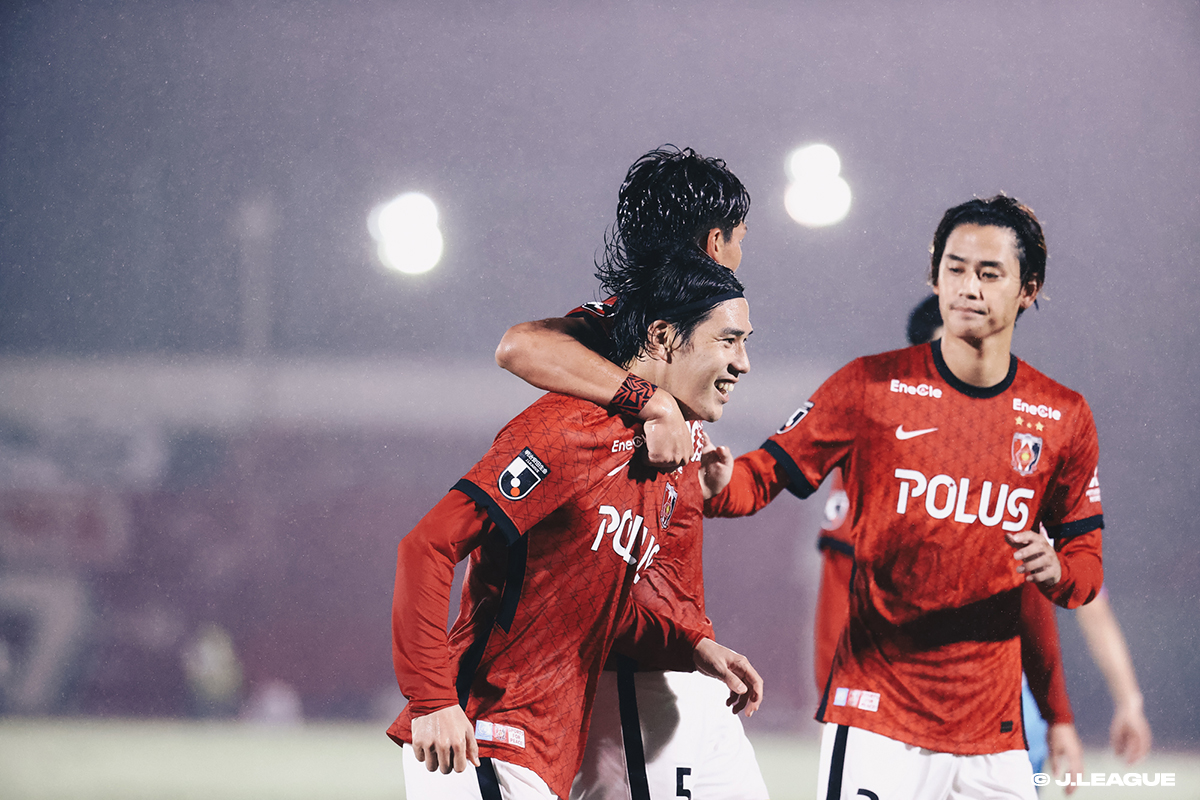 [MEIJI YASUDA J1 League 24th Urawa Reds vs. Sagan Tosu ]