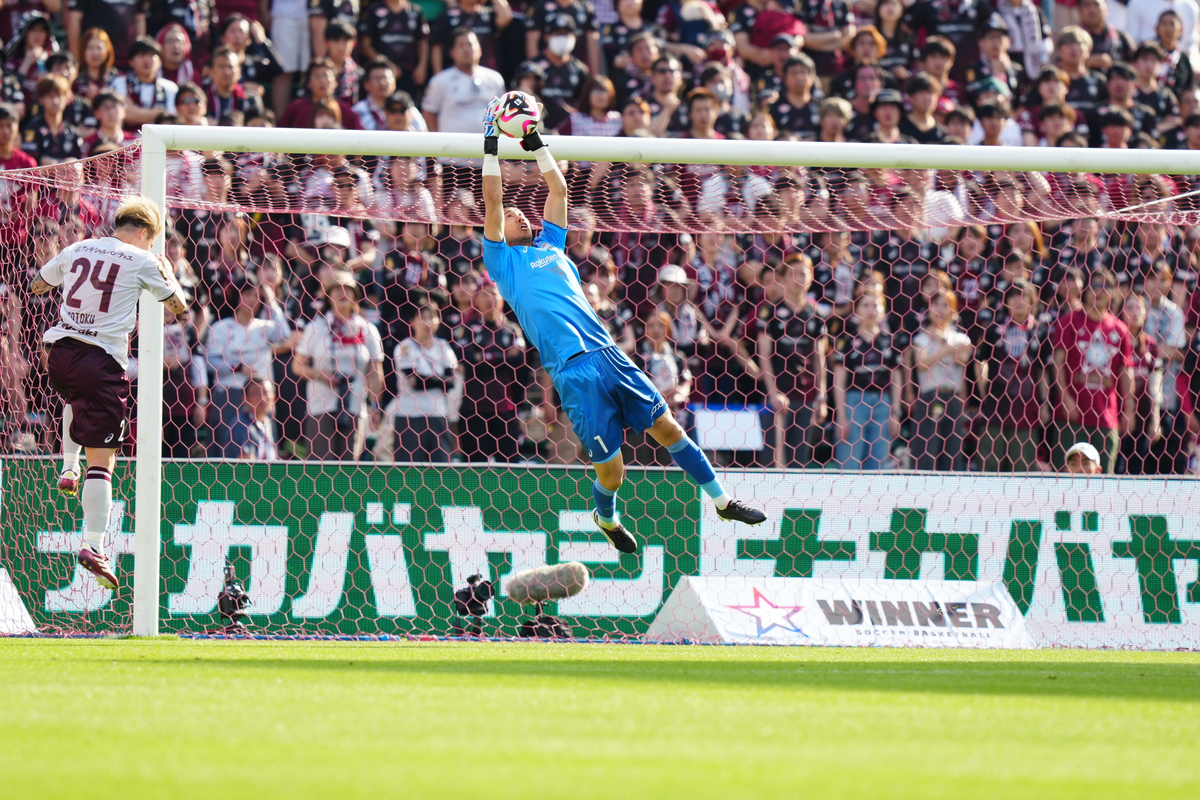 J.League Match of the Week: Gamba and Vissel meet in Kansai Derby with eyes on title