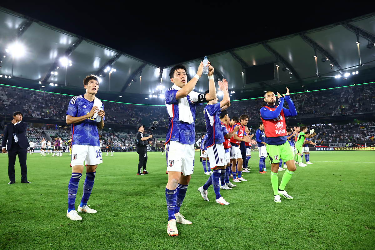 Japan keep rolling with 2-0 win over Tunisia